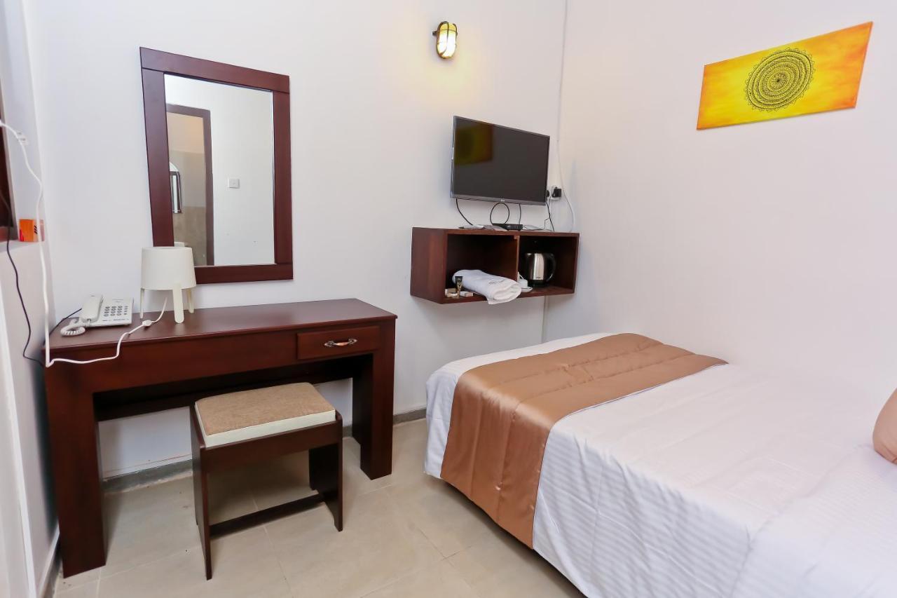 Hotel Swanee Grand Negombo Zewnętrze zdjęcie