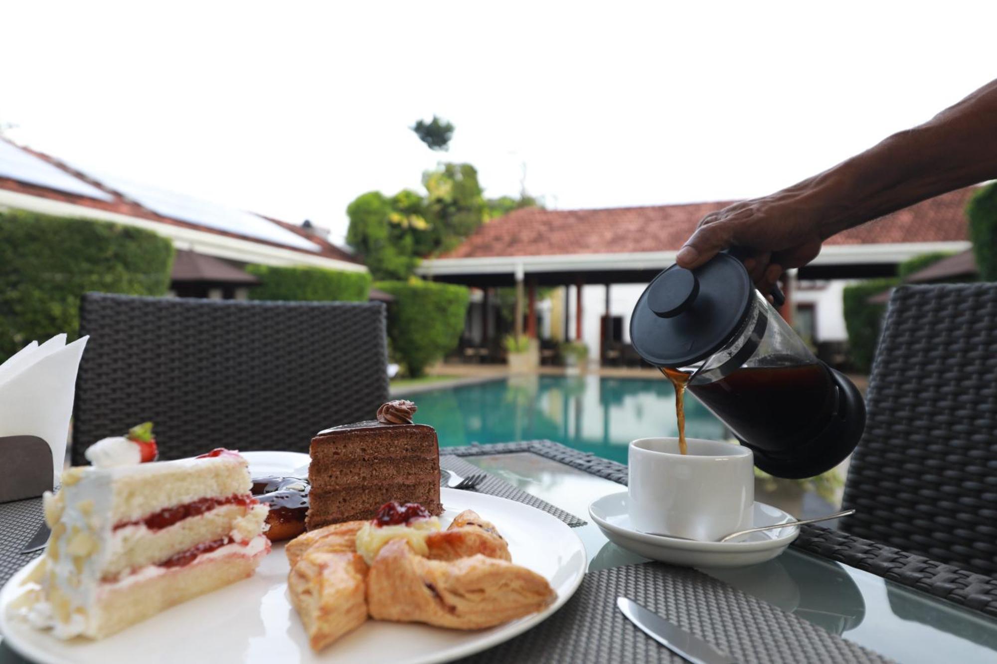 Hotel Swanee Grand Negombo Zewnętrze zdjęcie